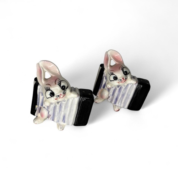 Vintage Mid Century Japan Rabbit in Accordion Shakers - Picture 3 of 7